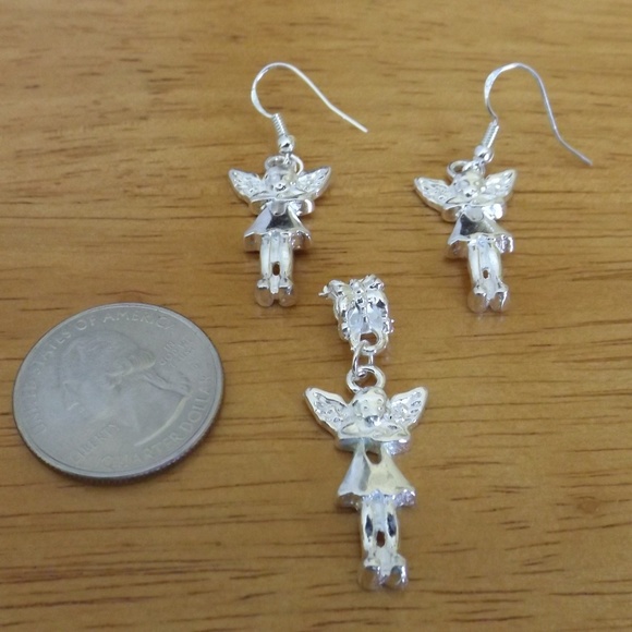 Silver plated Angel  pendant/earrings. New (#1910) - Picture 4 of 4